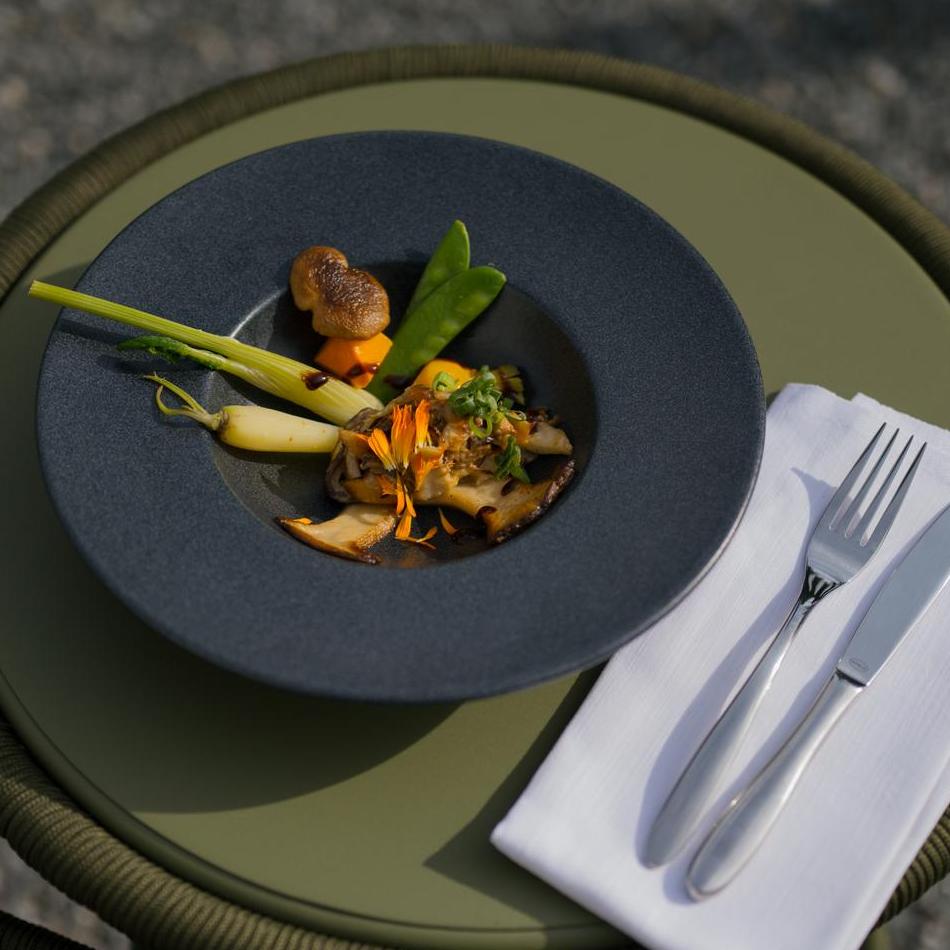 Teller_mit_Essen_Kulinarik_Genuss_KraftquelleFanny_Wellnesshotel_Allgaeu